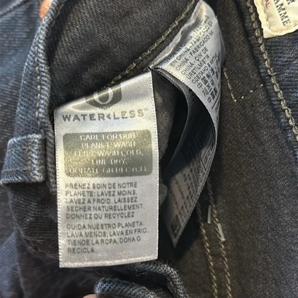 NWT Levis Womens Icon Wedgie Fit Denim Wild Bunch - Picture 8 of 13